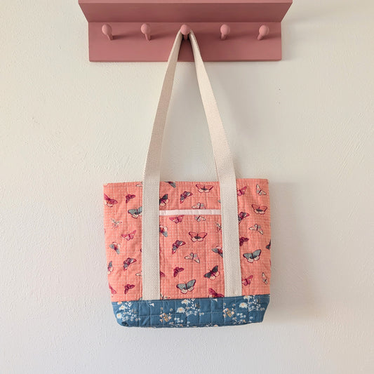 Quilted Two-Tone Tote Bag - Fluttering Lattice