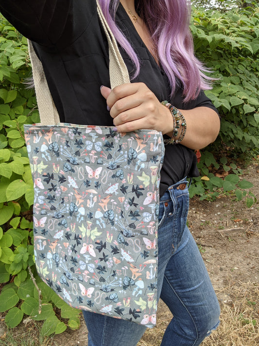 The Reversible Tote Bag - Bookmarks & Butterflies